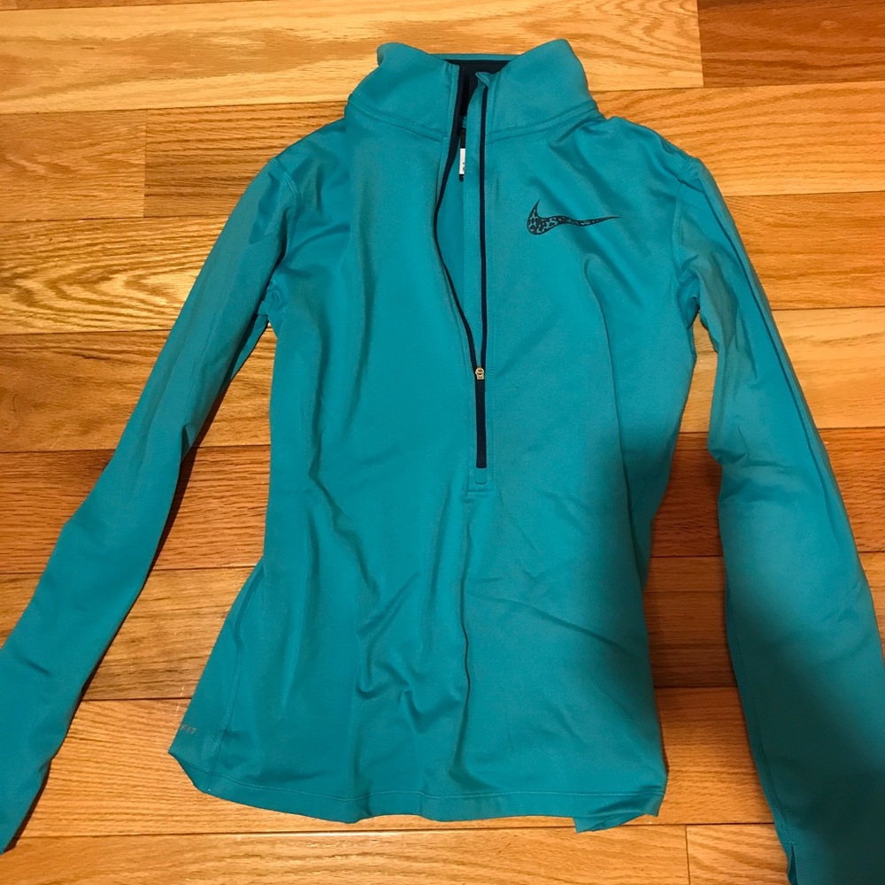 Nike pro half zip